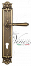 Дверная ручка Venezia "CLASSIC" CYL на планке PL97 матовая бронза