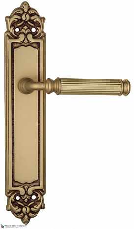 Дверная ручка Venezia "MOSCA" на планке PL96 французское золото