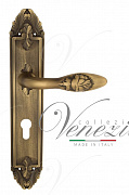 Дверная ручка Venezia "CASANOVA" CYL на планке PL90 матовая бронза