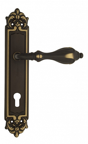 Дверная ручка Venezia "ANAFESTO" CYL на планке PL96 темная бронза