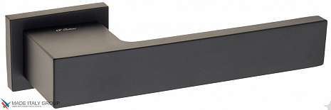 Дверная ручка на прямоугольном основании Fratelli Cattini "COSMO A" 6-NM матовый черный