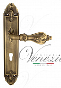 Дверная ручка Venezia "FLORENCE" CYL на планке PL90 матовая бронза
