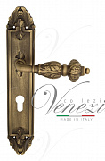 Дверная ручка Venezia "LUCRECIA" CYL на планке PL90 матовая бронза