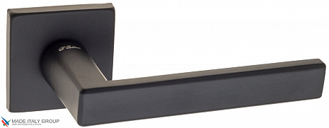 Дверная ручка на квадратном основании Fratelli Cattini "VIVO" 8.7-NM матовый черный