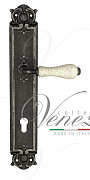 Дверная ручка Venezia "COLOSSEO" белая керамика паутинка CYL на планке PL97 античное серебро