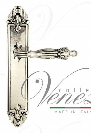 Дверная ручка Venezia "OLIMPO" на планке PL90 натуральное серебро + черный