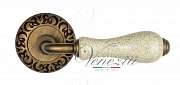 Дверная ручка Venezia "COLOSSEO" белая керамика паутинка D4 матовая бронза