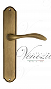 Дверная ручка Venezia "ALESSANDRA" на планке PL02 матовая бронза