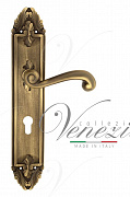 Дверная ручка Venezia "CARNEVALE" CYL на планке PL90 матовая бронза