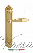 Дверная ручка Venezia "MAGGIORE" на планке PL96 полированная латунь