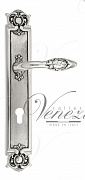 Дверная ручка Venezia "CASANOVA" CYL на планке PL97 натуральное серебро + черный