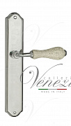 Дверная ручка Venezia "COLOSSEO" белая керамика паутинка на планке PL02 полированный хром