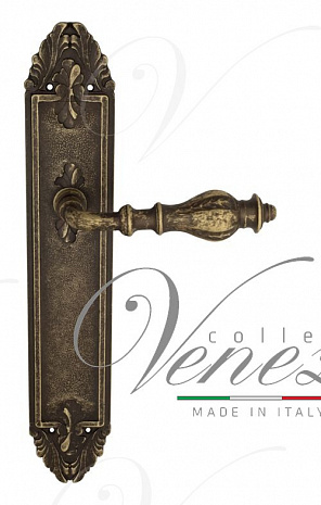 Дверная ручка Venezia "GIFESTION" на планке PL90 античная бронза