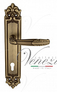 Дверная ручка Venezia "ANGELINA" CYL на планке PL96 матовая бронза