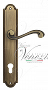 Дверная ручка Venezia "VIVALDI" CYL на планке PL98 матовая бронза