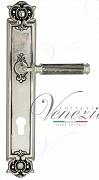 Дверная ручка Venezia "MOSCA" CYL на планке PL97 натуральное серебро + черный