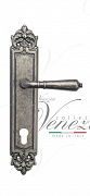 Дверная ручка Venezia "VIGNOLE" CYL на планке PL96 античное серебро