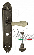 Дверная ручка Venezia "COLOSSEO" белая керамика паутинка WC-2 на планке PL90 античное серебро