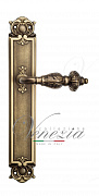 Дверная ручка Venezia "LUCRECIA" на планке PL97 матовая бронза
