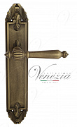 Дверная ручка Venezia "PELLESTRINA" на планке PL90 матовая бронза