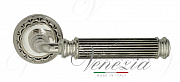 Дверная ручка Venezia "MOSCA" D2 натуральное серебро + черный