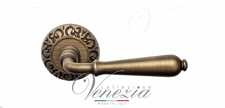 Дверная ручка Venezia "CLASSIC" D4 матовая бронза