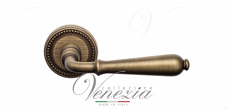 Дверная ручка Venezia "CLASSIC" D3 матовая бронза